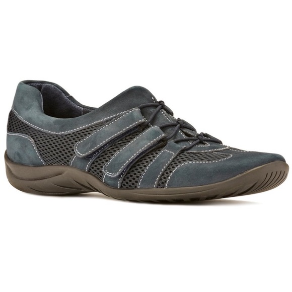 Walking Cradles Shoes - Navy Audio Sneaker by Walking Cradles size 9